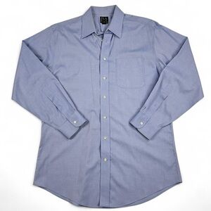 Jos. A. Bank light blue button down long sleeve shirt traveler’s collection